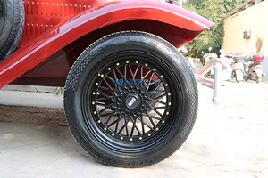 Venta Directa de Fábrica de Autos Clásicos, Auto Eléctrico Antiguo Personalizado de 5 Asientos, 1 Año de Garantía, Súper Genial para Bodas y Fiestas Vintage - Product Image 4