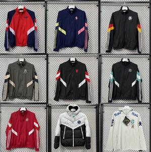 Giacca in Pile da Calcio 100% Cotone Invernale Reversibile con Colletto Alto Logo Frontale Bayern Malmbappe - Product Image 2