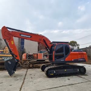 Excavadora de cadenas Doosan DX225LC-9C de 22 toneladas usada, lista para enviar, con PLC, motor, caja de cambios, bomba hidráulica y rodamientos en stock. - Product Image 3