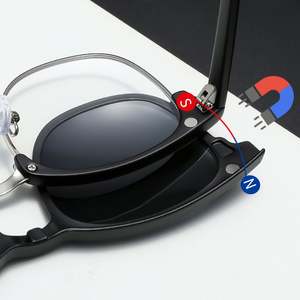 Wholesale Retro Men Magnetic Semi-Metal 5 Lenses Sunglasses UV400 5 in 1 TR90 Eyeglasses With Sun Glasses <b>Clip</b> on - Product Image 4