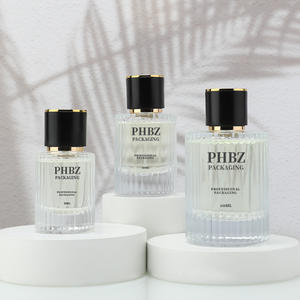 Mini bottiglie di profumo <span class=keywords><strong>in</strong></span> <span class=keywords><strong>vetro</strong></span> trasparente da 30ml 50ml pompa per <span class=keywords><strong>acqua</strong></span> Spray <span class=keywords><strong>in</strong></span> oro cosmetico con siero vuoto scatola per stampa con schermo quadrato - Product Image 1