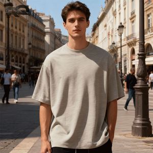 Camiseta de Hombre 100% Algodón Estilo Vintage, Tejido Jersey 190gsm, Cuello Redondo, Diseño Casual, Patrón de Bambú Sólido, Colección de Verano - Product Image 2