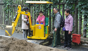 Mini <span class=keywords><strong>jouet</strong></span> multifonctionnel à jetons télécommandé de pelle de sable sur le thème de <span class=keywords><strong>Caterpillar</strong></span> pour des enfants - Product Image 6