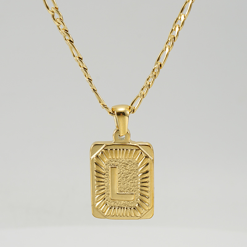 Gold L (including chain)