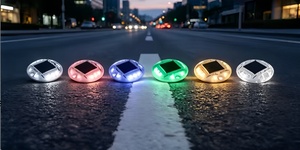 Meilleure Vente : Balise Routière Solaire Ronde, en Plastique PC, Étanche, à LED Clignotante, Type Œil de Chat pour Marquage de Chaussée - Product Image 2