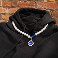 Collier ras du cou personnalisé en alliage métallique avec pendentif Sigma Gamma Rho et chaîne de perles d'imitation, bijou de déclaration pour femmes, idéal pour les fêtes ou comme cadeau, inspiré de la sororité 1922