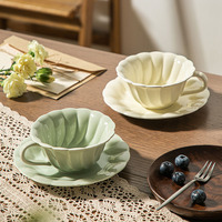 Set Cangkir & Piring Kopi & Teh Keramik Porselen Desain Modern Sederhana Pola Bunga yang Indah