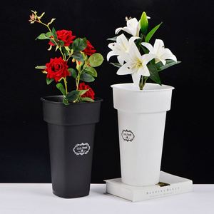 Wholesale <b>Square</b> ABS Plastic <b>Vase</b> Black White Color Multipurpose <b>Vase</b> Home Office Event Centerpieces Decor <b>Vase</b> - Product Image 2