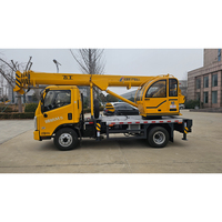 Grue de construction mobile à flèche télescopique de 6 tonnes et 6 sections, hauteur de levage maximale de 26 mètres, double jambe, châssis télescopique arrière