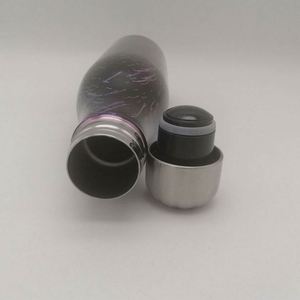 Nouvelle gourde isotherme en acier inoxydable de 500 ml, isolation thermique de 12 à 24 heures, style bouteille à fond plat, pour l'extérieur - Product Image 4