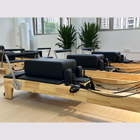 Reformer Pilates Multifonctionnel Portable Écologique et Durable avec Garantie de 3 Ans, Équipement de Gymnastique en Bois de Chêne Réglable pour Studio à Domicile