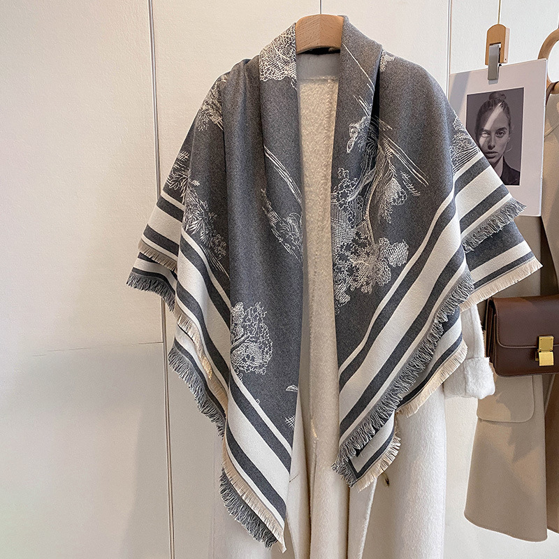 New Style Headscarf Realistic Silk Scarf