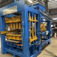 Machine de production automatique de blocs de béton hydrauliques 8-15 pour la construction