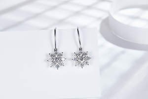 Pendientes y Colgante de Girasol de Plata Pura con Rodio y Silicio de 0.5ct Certificados por All Fashion, Joyería Larga Colgante - Product Image 2