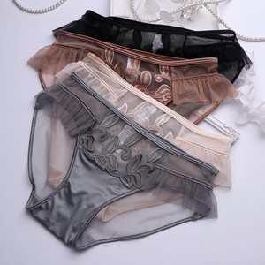 Culottes sexy en satin et dentelle respirantes pour femmes, sous-vêtements brodés mignons, design ajouré sans couture, tentation pour adultes - Product Image 4