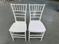 Chaises dorées/blanches/argentées/noires pour mariage, vente flash, chaise Chiavari en plastique pas chère