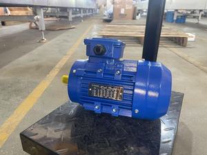 Moteur asynchrone triphasé 1,5 kW IE3 380 V 50 Hz 1500 tr/min 4 pôles IP55 avec cadre de 90 mm et fixation au sol - Product Image 2