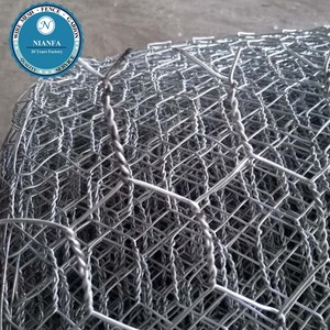 Galinheiros Malha Hexagonal Verde PVC Fio De Ferro Revestido De PVC Rede De Malha Hexagonal Fio De Galinha/Fio De Coelho/Fio De Peixe - Product Image 1
