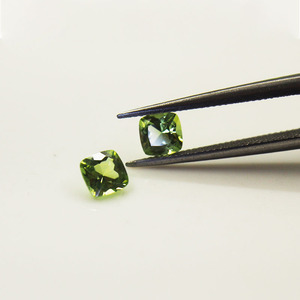 เบาะรองนั่งพลอยธรรมชาติทรงสี่เหลี่ยมสำหรับเก็บสะสมสมบัติของอัญมณีที่หายากและดี - Product Image 5