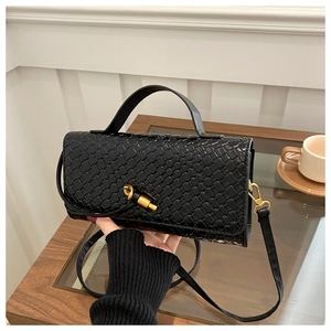 Sac à main bandoulière horizontal pour femme, couleur unie, grande capacité, tissé, élégant et raffiné, collection 2025 - Product Image 6