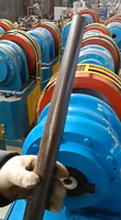 Machine de formage de tubes, équipement de coarctation des extrémités de tubes, machine à rétrécir les tubes