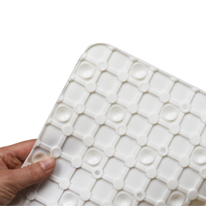 Tapis de douche antidérapant en PVC blanc 55x55 cm avec ventouses et trous de drainage, anti-moisissure, antibactérien - Product Image 3