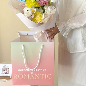 ถุงกระดาษไอวอรี่บอร์ดหนา 250 แกรม ถุงของขวัญ ถุงใส่ดอกไม้ สำหรับผู้จัดดอกไม้ ร้านดอกไม้ - Product Image 5