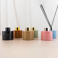 Bouteille en verre cylindrique vide colorée de 120 ml avec bouchon à vis, vente en gros, flacon de luxe rechargeable pour arômes et bâtonnets aromatiques, vente en gros