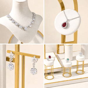 Présentoir à bijoux Zebopak en suède blanc crème avec arche métallique dorée pour colliers, boucles d'oreilles et bagues – Idéal pour vitrine de boutique et fournisseurs - Product Image 3