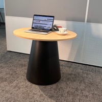 Table basse de bureau ronde moderne personnalisable avec structure en fer robuste et plateau en MFC, montage facile pour utilisation en réception