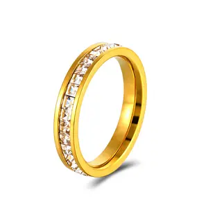 Phụ nữ sang trọng thời trang Rhinestone nhẫn đồ trang sức cưới 18K mạ vàng thép không gỉ Zircon Nhẫn kim cương bán buôn