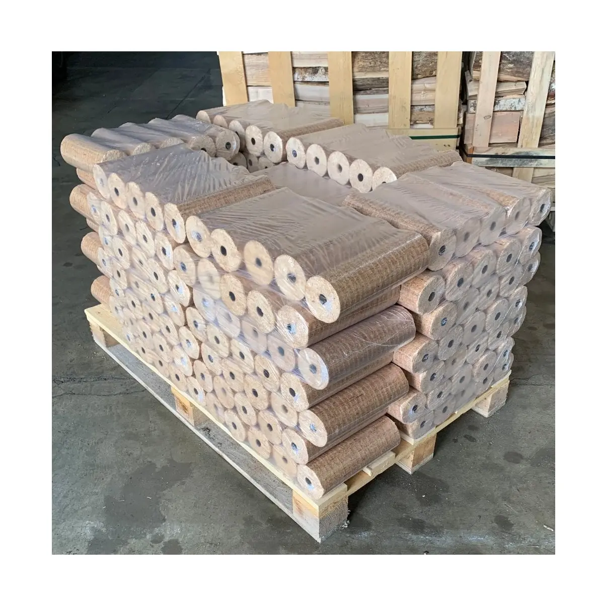 100% bricchetti di legno di alta qualità prezzo a buon mercato tasso di bricchette di legno per il sistema di riscaldamento industriale e domestico a basso costo