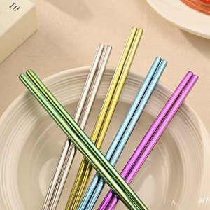 Baguettes colorées en titane pur, antidérapantes, résistantes aux hautes températures, baguettes à <span class=keywords><strong>sushi</strong></span>, baguettes antibactériennes Ice Flower - Product Image 4