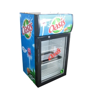 Réfrigérateur commercial de comptoir OUMEITE SC42L 42L avec porte vitrée pour boissons et autocollant de marque - Product Image 1
