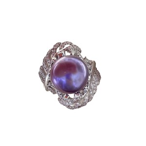 Bague en argent sterling 925 avec perle naturelle ronde de 12-13 mm, couleur violet démon, presque parfaite, avec plume personnalisée tendance - Product Image 5