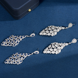 HIBRIDE Luxury Drop Design blu di colore cubico zirconi <span class=keywords><strong>orecchini</strong></span> <span class=keywords><strong>pendenti</strong></span> <span class=keywords><strong>pendenti</strong></span> per donne abito anniversario E-1094 gioielli per feste - Product Image 4