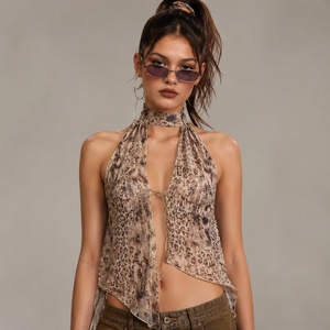 Top Halter con Escote en V Profundo y Tirantes Cruzados, Tejido de Punto con Spandex/Poliéster, Transpirable, Ecológico y Antipilling, con Estampado de Leopardo Y2K para Mujer - Product Image 1