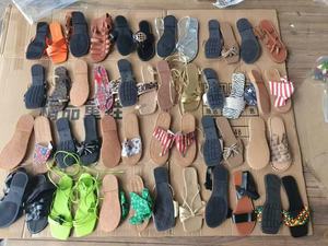 Giá Rẻ Của Phụ Nữ Dép Đi Trong Nhà Mùa Hè Mới Kích Thước Lớn Flip-Flops Giản Dị Và Thời Trang Bãi Biển Dép Với Hỗn Hợp Thiết Kế Bán Buôn - Product Image 5