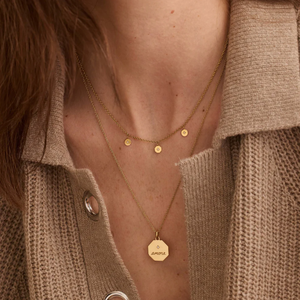 Collar con Colgante Octagonal de Acero Inoxidable Chapado en Oro de 18K, Zirconia, Grabado Personalizado con <span class=keywords><strong>Nombre</strong></span> y Fecha, Joyería Personalizada en Blanco, Regalo para Mujer - Product Image 4
