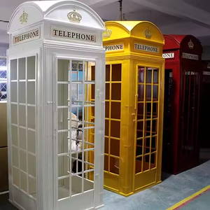 Cabina Telefonica Britannica Rosa con Cassetta Postale Floreale, Stile Antico, 2M Bianco e Rosso - Product Image 3