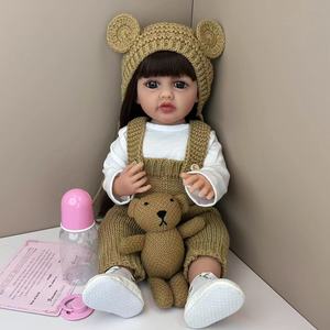 55cm Silicone souple Reborn corps bébé poupée parfaite <span class=keywords><strong>pour</strong></span> les tout-petits de 18 mois et plus avec des accessoires lavables de couches lavables - Product Image 6