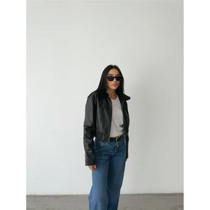 Chaqueta Bomber de Cuero Reversible con Cuello de Piel Negra, Prenda Exterior de Piel de Oveja con Apliques de Flecos, Plumas y Perlas, Decoraciones Personalizadas - Product Image 1
