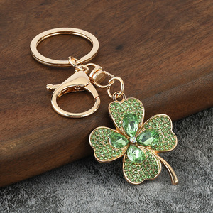 Lote de llaveros de hoja con diamantes de imitación y colgantes de trébol de cristal, adornos para bolso, regalo al por mayor para mujer, para llaves de coche, suministro de fábrica - Product Image 6