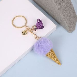Porte-clés en peluche mignon et moelleux en forme de crème glacée, porte-clés pompon, pendentifs pour sacs à main, accessoires de voiture en forme de crème glacée, porte-clés pompon en fourrure - Product Image 6