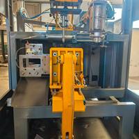 Machine d'extrusion-soufflage automatique de plastique pour réservoir de pulvérisateur à dos de 20 L avec contrôleur de parison