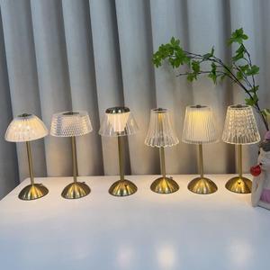 Groothandel Stijlvolle Kristallen Tafellamp met Luxe Lampenkappen Binnenverlichting Decoratieve Verlichting Touch Light Home Decor - Product Image 2