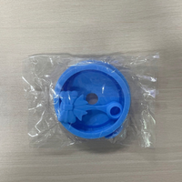 Couvercles en silicone pour bocaux Mason avec trou pour paille, double ajustement pour bocaux à bouche normale et large, et bouchons anti-fuite