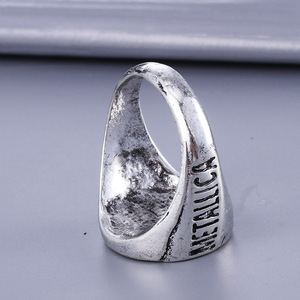 Bague de rock pour homme, style groupe de <span class=keywords><strong>heavy</strong></span> <span class=keywords><strong>metal</strong></span>, en alliage d'argent antique, tendance, pour fiançailles, fête, mariage, cadeau, bijoux de mode, vente directe usine - Product Image 2