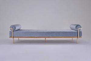 مقعد طويل مستطيل جديد مبطن بالمخمل مع هيكل من الفولاذ المقاوم للصدأ الذهبي، مناسب كمسند للأحذية أو نهاية السرير للمنزل أو الفندق - Product Image 3