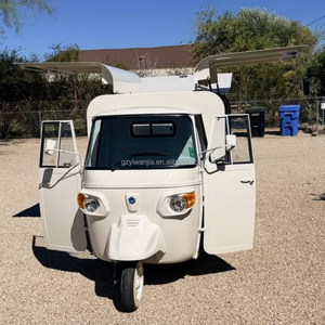 Camion <span class=keywords><strong>à</strong></span> bière mobile Piaggio Ape entièrement équipé, chariot <span class=keywords><strong>à</strong></span> nourriture <span class=keywords><strong>à</strong></span> 3 roues, tuk-tuk, bar mobile personnalisable pour les événements et la restauration - Product Image 3